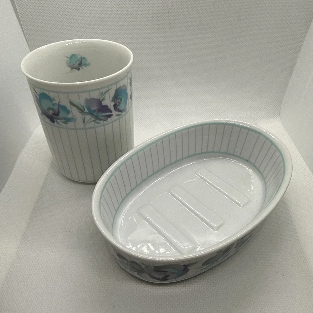 Sabrina‎ By Andre Richard Co. Japanese VTG 80's Set  Soap Dish, Tumbler